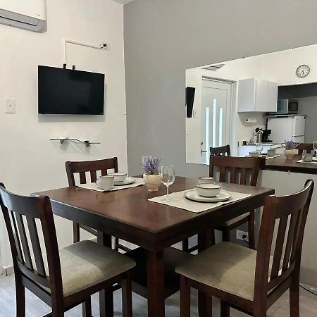 Urban Lodgings Two @ Roosevelt 457 San Juan Esterno foto