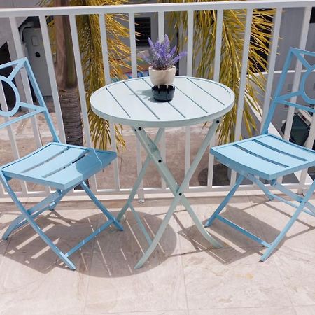 Urban Lodgings Two @ Roosevelt 457 San Juan Esterno foto