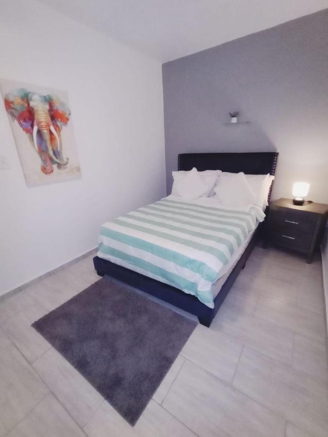 Urban Lodgings Two @ Roosevelt 457 San Juan Esterno foto