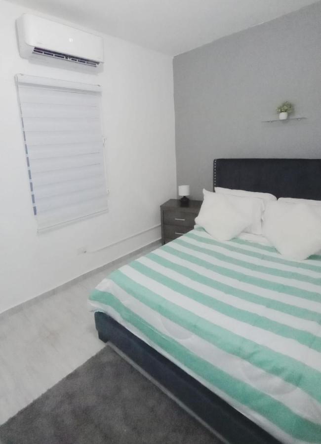 Urban Lodgings Two @ Roosevelt 457 San Juan Esterno foto