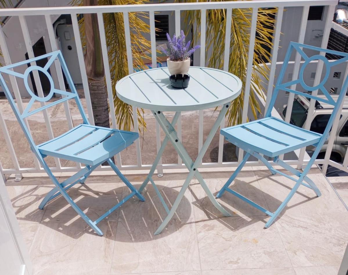 Urban Lodgings Two @ Roosevelt 457 San Juan Esterno foto